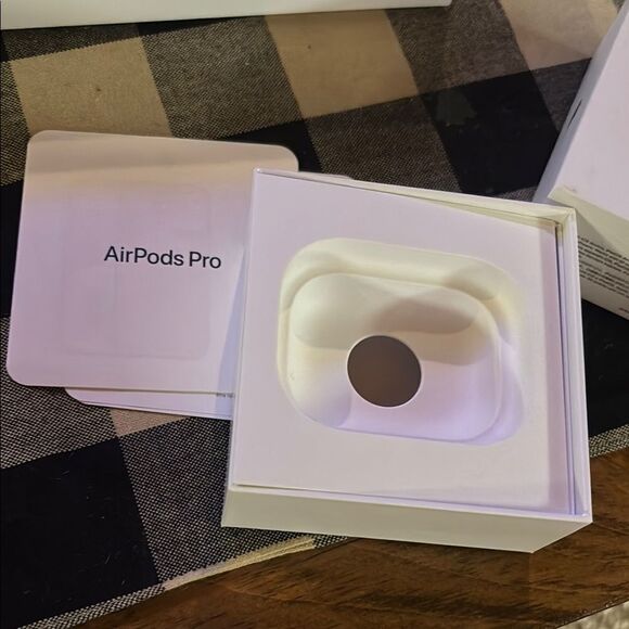 Apple products Boxes ONLY ‼️ with Black Apple Watch band - Picture 9 of 15